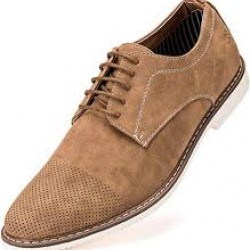 أحذية من جلد الغزال البني